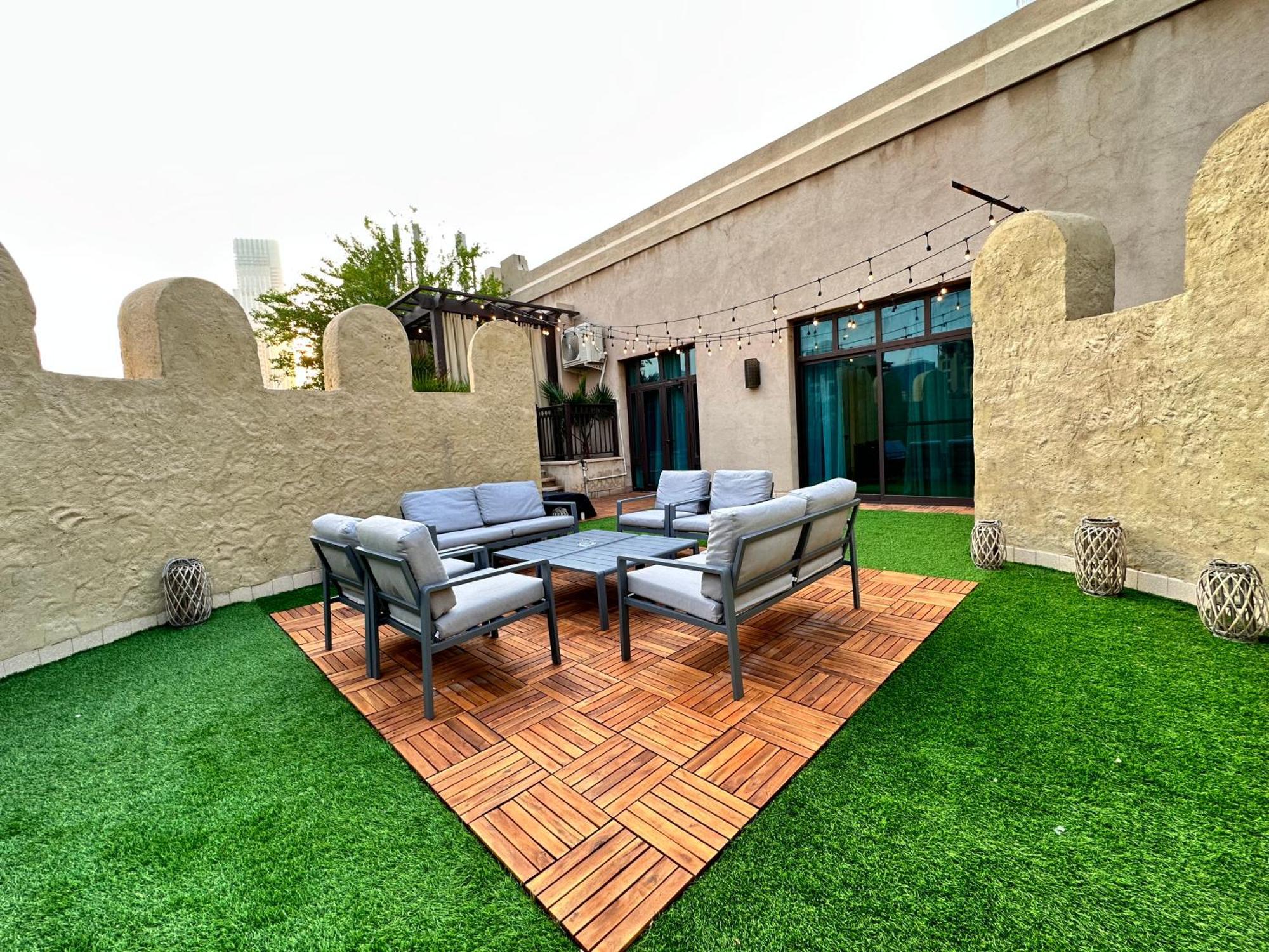 Durrani Homes - Unique Garden Apt At Souk Al Bahar Besides Dubai Mall & Burjkhalifa With Private Jaccuzi Exterior foto